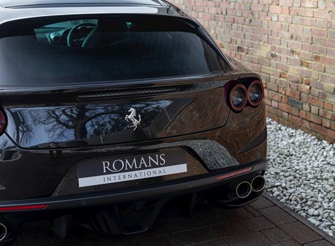 Ferrari GTC4 Lusso 24