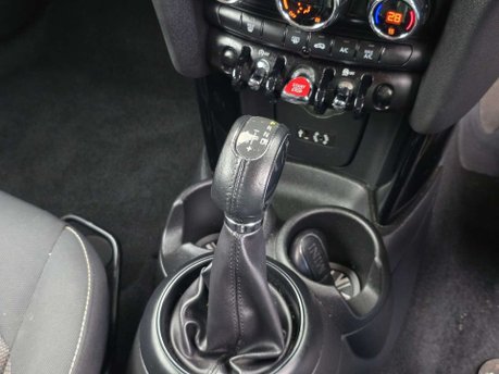 Mini Hatch 1.5 Cooper Hatchback 5dr Petrol Steptronic Euro 6 (s/s) (136 ps) 20