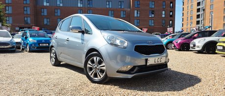 Kia Venga 3.. AUTOMATIC.. 1 PREVIOUS KEEPER.. 7 MAIN DEALER SERVICES.. STUNNING 1