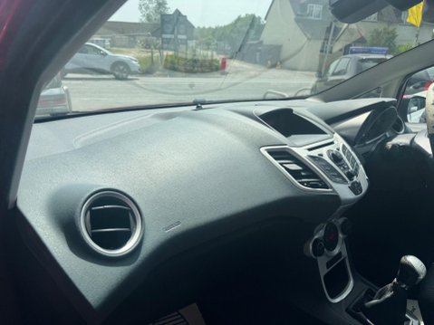 Ford Fiesta 1.6 TDCi Titanium 5dr 23