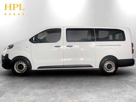 Vauxhall Vivaro Life 50kWh Combi MPV 5dr Electric Auto LWB (9 Seat, 11kW Charger) (136 ps) Elect 4