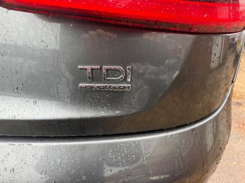 Audi Q3 2.0 TDI S line quattro Euro 5 (s/s) 5dr 27