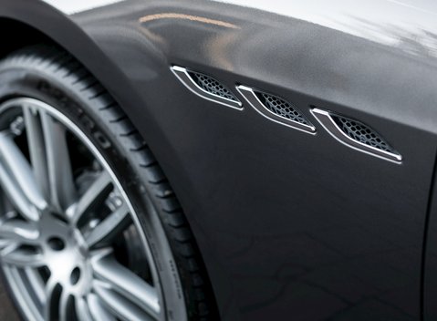 Maserati Ghibli GranLusso 25