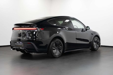 Tesla Model Y ModeL Y Long Range AWD 4WD 5dr 17