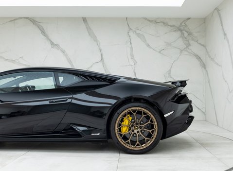 Lamborghini Huracan LP640-2 Tecnica 29