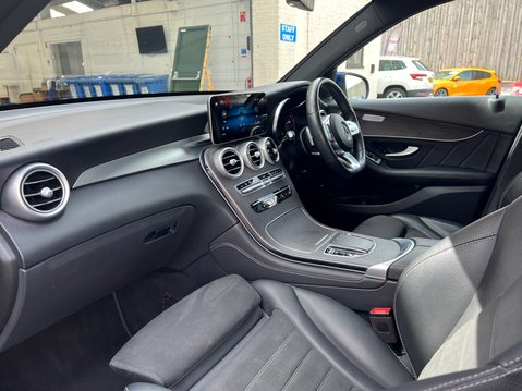 Mercedes-Benz GLC 2.0 GLC300 MHEV AMG Line SUV 5dr Petrol G-Tronic+ 4MATIC Euro 6 (s/s) (272 17