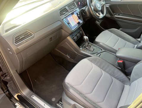 Volkswagen Tiguan 2.0 Tiguan R-Line Tech TDI Semi-Auto 5dr 37