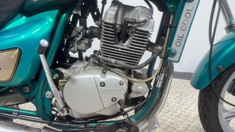 Hyosung Cruise 2001 17K CLASSIC CRUISER BIKE SPARES OR REPAIR 125CC 16