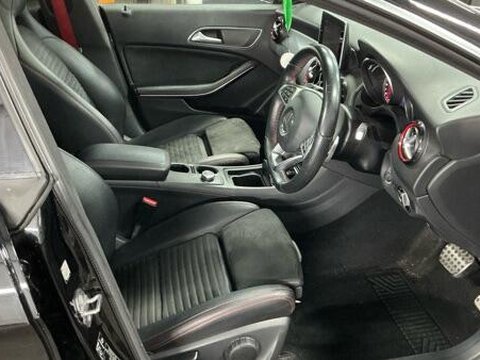 Mercedes-Benz CLA Class 2.0 CLA250 AMG Coupe 7G-DCT 4MATIC Euro 6 (s/s) 4dr 8