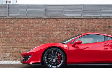 Ferrari 488 Pista 29