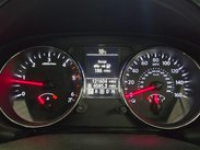 Nissan Qashqai 2.0 dCi Tekna Auto 4WD Euro 5 5dr (AVM) 35