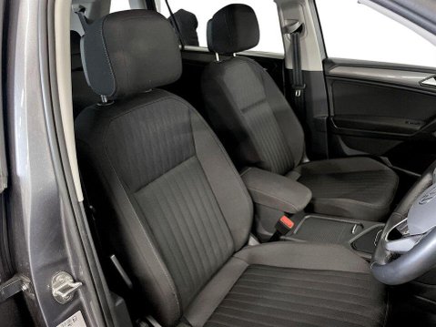 Volkswagen Tiguan Allspace 1.5 TSI Life SUV 5dr Petrol DSG Euro 6 (s/s) (150 ps) 11