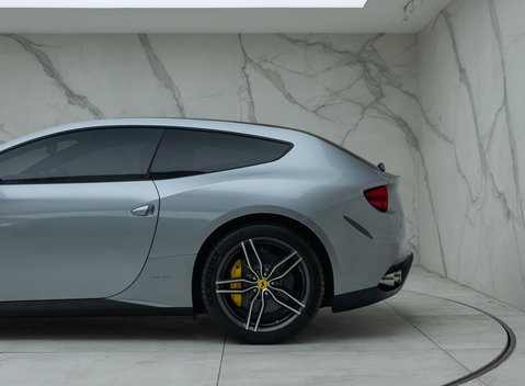 Ferrari FF 43