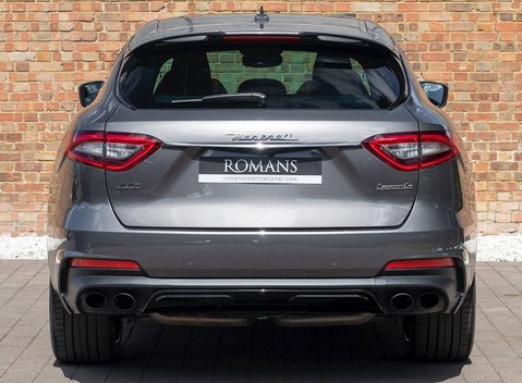 Maserati Levante S GranSport 5