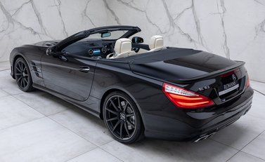Mercedes-Benz SL Class SL63 AMG 15