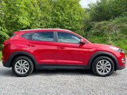 Hyundai TUCSON 2.0 Tucson SE Nav CRDi Auto 4WD 5dr 3