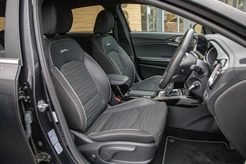 Kia Ceed GT-LINE ISG 24