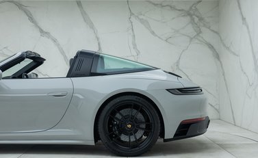 Porsche 911 Targa 4 GTS (992) 41