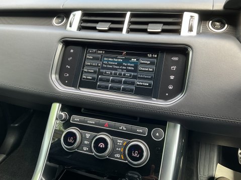 Land Rover Range Rover Sport 4.4 SD V8 Autobiography Dynamic Auto 4WD Euro 6 (s/s) 5dr 34