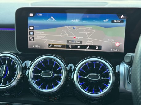 Mercedes-Benz GLB 2.0 GLB220d AMG Line (Premium Plus) SUV 5dr Diesel 8G-DCT 4MATIC Euro 6 25