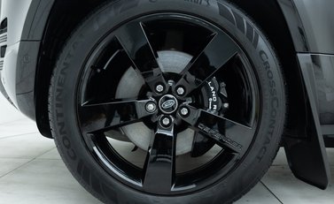 Land Rover Defender 110 V8 25