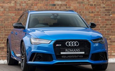 Audi RS6 Avant Performance 1