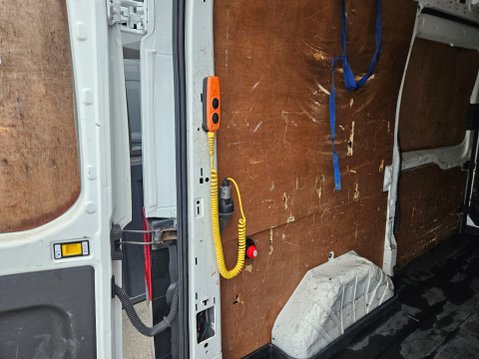 Ford Transit 290 SHR P/V 10