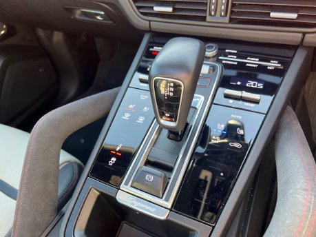 Porsche Cayenne 4.0T V8 GTS SUV 5dr Petrol TiptronicS 4WD Euro 6 (s/s) (460 ps) 28