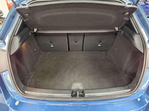 Mercedes-Benz A Class 2.0 A220 AMG Line (Premium Plus) Hatchback 5dr Petrol 7G-DCT Euro 6 (s/s) ( 43