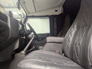 Land Rover Defender 2.2 Defender 90 Hard Top TD 4WD 5dr 37