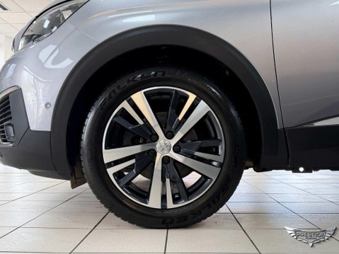 Peugeot 5008 1.2 PureTech Allure EAT Euro 6 (s/s) 5dr 69