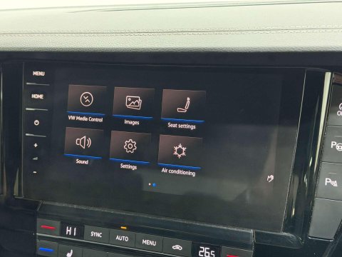 Volkswagen Touareg 3.0 TDI V6 R-Line SUV 5dr Diesel Tiptronic 4Motion Euro 6 (s/s) (286 ps) 43