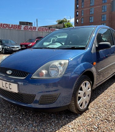 Ford Fiesta STYLE CLIMATE 16V..LOW INSURANCE..HEATED F&R SCREENS..AUX..SERVICE HISTORY 3