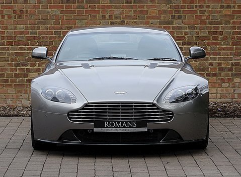 Aston Martin V8 Vantage S 16