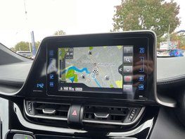 Toyota C-HR 1.8 C-HR Icon HEV CVT 5dr 31