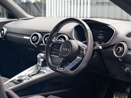 Audi TT 2.0 TT Black Edition 40 TFSI Semi-Auto 3dr 9