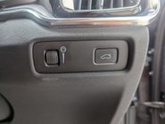 Volvo V60 2.0 V60 Momentum B4 MHEV Auto 5dr 72