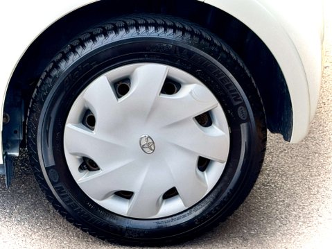Toyota Iq 1.0 VVT-i Hatchback 3dr Petrol Multidrive Euro 5 (68 ps) 66