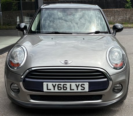 Mini Hatch Cooper 1.5 Petrol Automatic Pepper / Media XL 5 door + SAT NAV + LEATHER 6