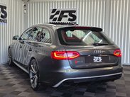 Audi RS4 4.2 FSI V8 Estate 5dr Petrol S Tronic quattro Euro 5 (450 ps) 38