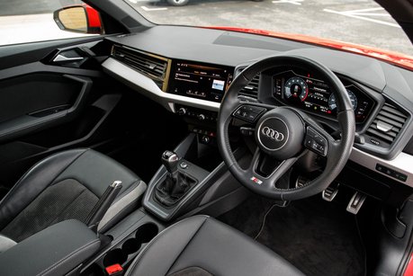 Audi A1 SPORTBACK TFSI S LINE