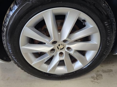 Skoda Superb 2.0 TDI SE Technology DSG Euro 6 (s/s) 5dr 49