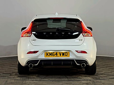 Volvo V40 R-DESIGN NAV D3 S/S 2.0 DIESEL MANUAL 8