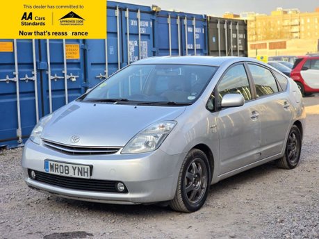 Toyota Prius 1.5 T4 Hatchback 5dr Petrol Hybrid CVT (104 g/km, 76 bhp) 3