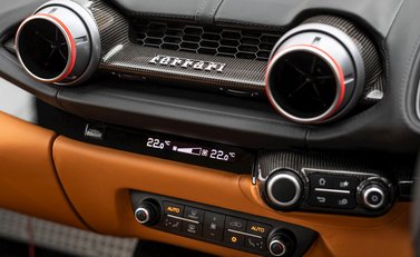 Ferrari 812 Superfast 16