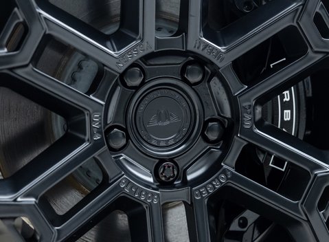 Land Rover Defender 90 D350 X-DYNAMIC HSE HARD TOP URBAN 32