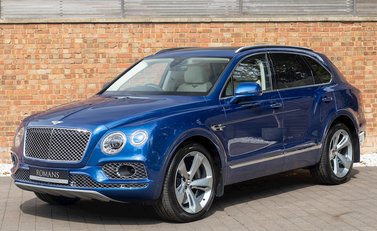 Bentley Bentayga V8 6