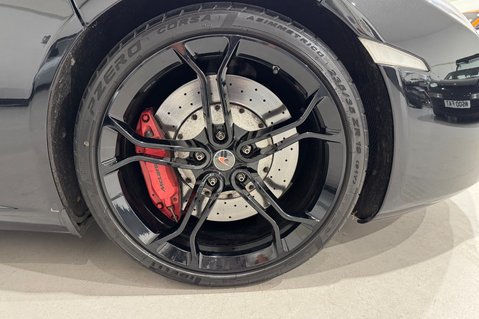 McLaren MP4-12C V8 36