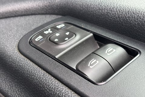 Mercedes-Benz Sprinter 316 Cdi L2 H2 4x4 Panel Van with Air Con & Leather 41