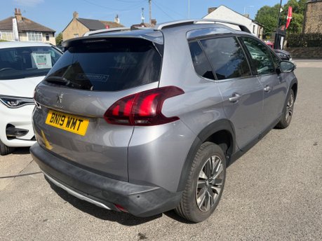 Peugeot 2008 ALLURE PREMIUM 9
